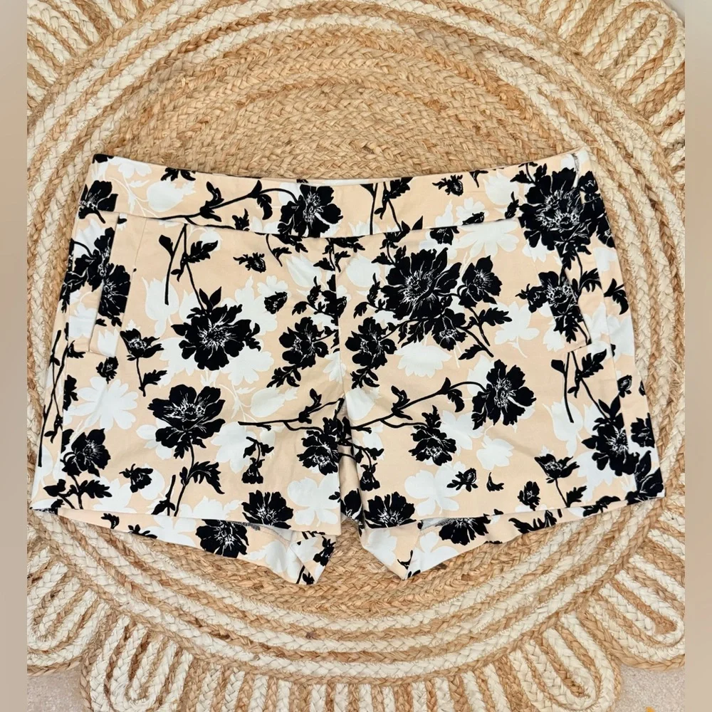 🌾 J. Crew Black and Cream Floral Shorts‎